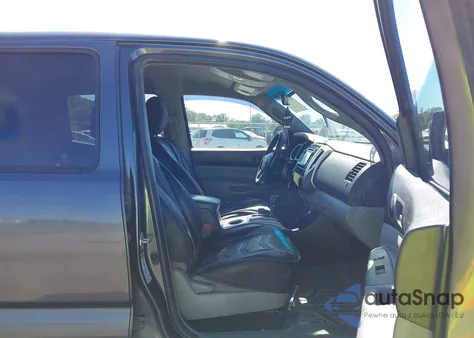 2014 Toyota Tacoma Base V6 из США, поврежденный, VIN 3TMLU4EN3EM140836